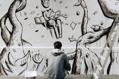 Part del mural al carrer Encarnació.